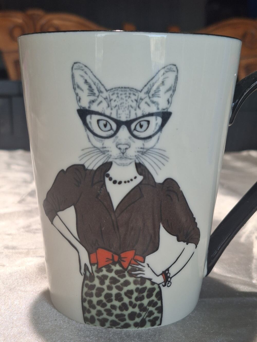 Signature Housewares Hipster Cat Coffee Mug Cat Eye Glasses Leopard Print 5"